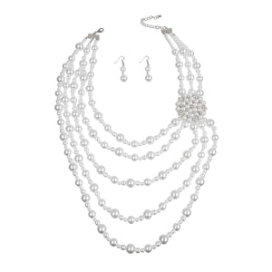 Elegance in White: Pearl Brooch Necklace