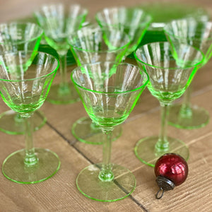 Vintage Green Cordial Glasses Set 8, Depression Glass Cordial Glasses