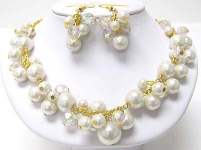 We Sell Fashion Necklaces Mixed chunky cluster pearl beads Necklace with Matching Earrings