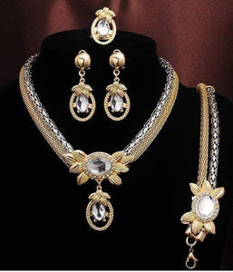 We Sell Fashion Pendant Crystal Pendant Necklace with Matching Earring and Bracelet